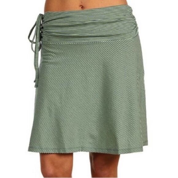 PATAGONIA LITHIA SKIRT SIZE MEDIUM - Picture 1 of 4